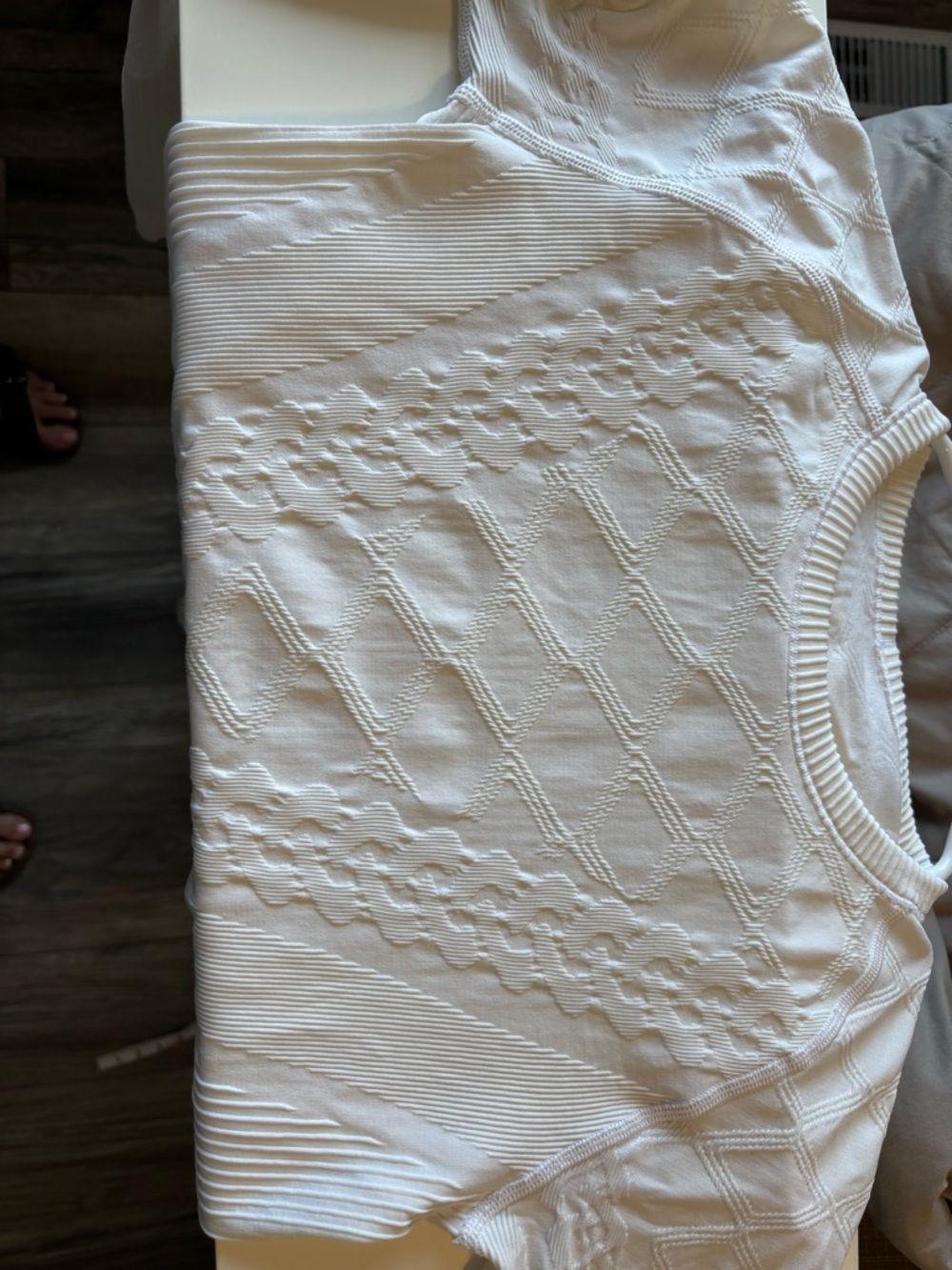 Lululemon White Textured Long Sleeve Top (Thumbholes) - Picture 8 of 9